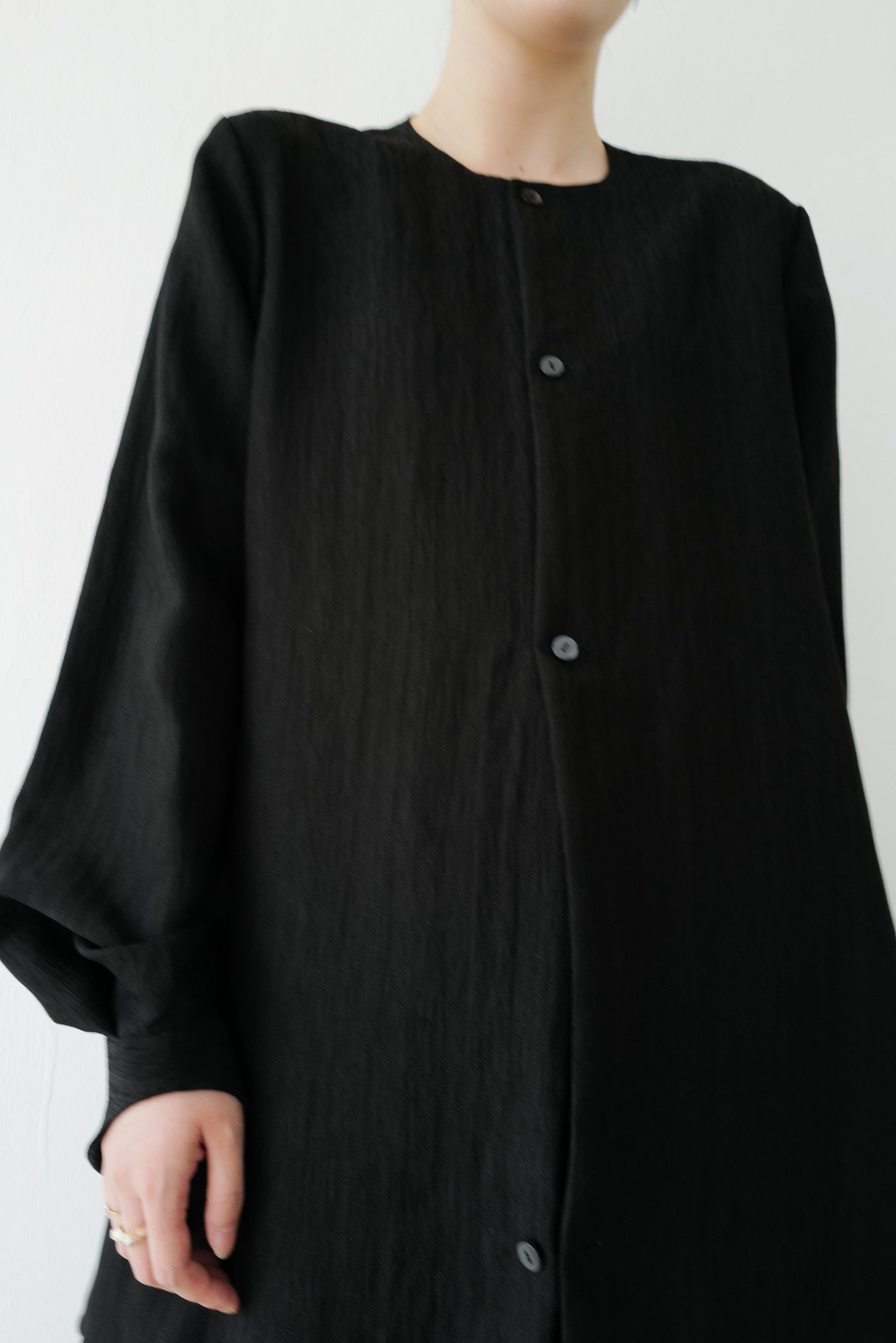 静かな森影 ロングシャツ
