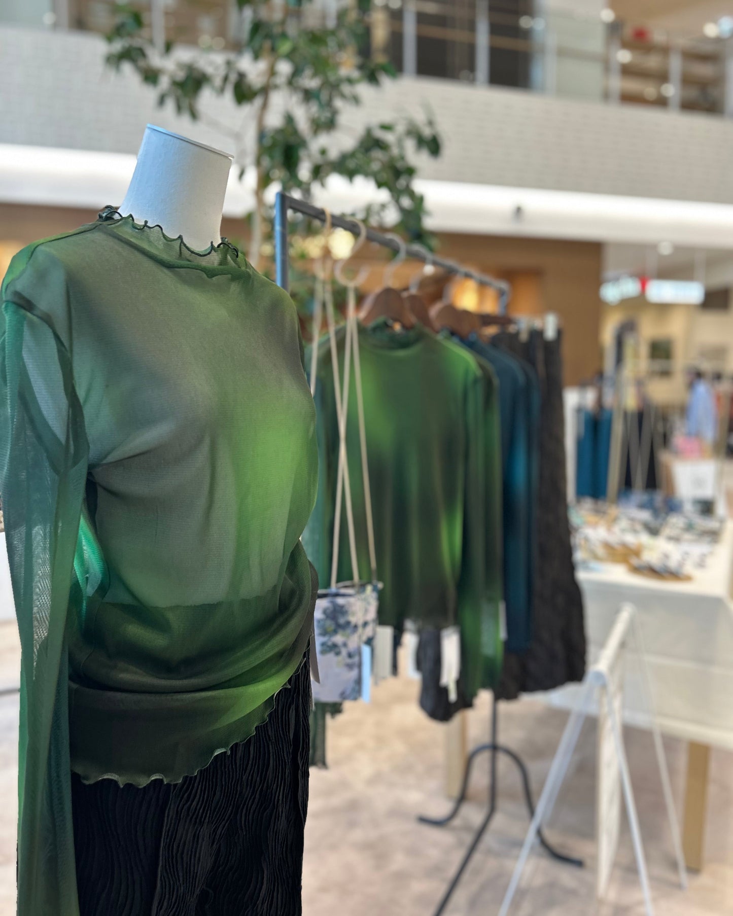 新緑のさざなみSheer tops