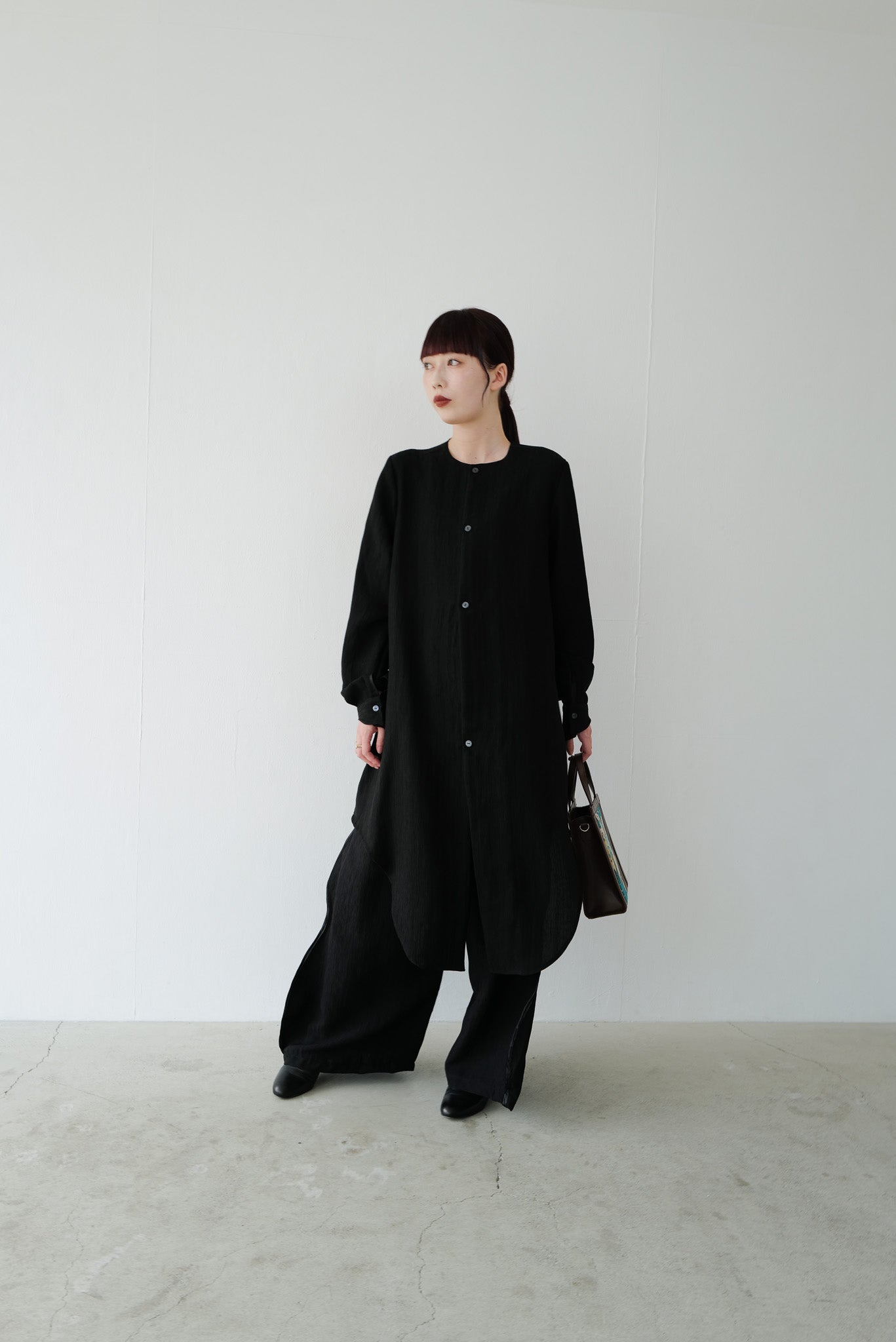 静かな森影 ロングシャツ