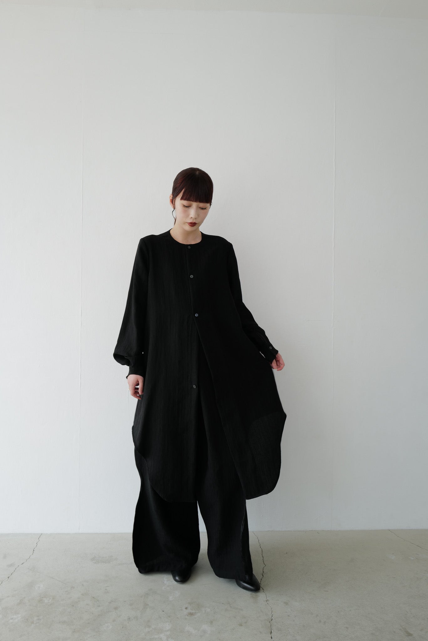 静かな森影 ロングシャツ