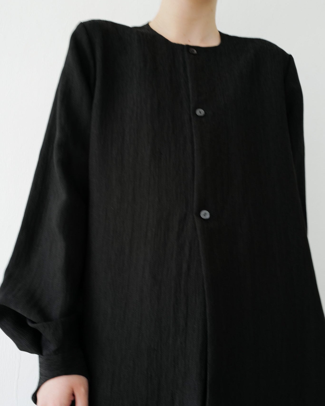 静かな森影 ロングシャツ