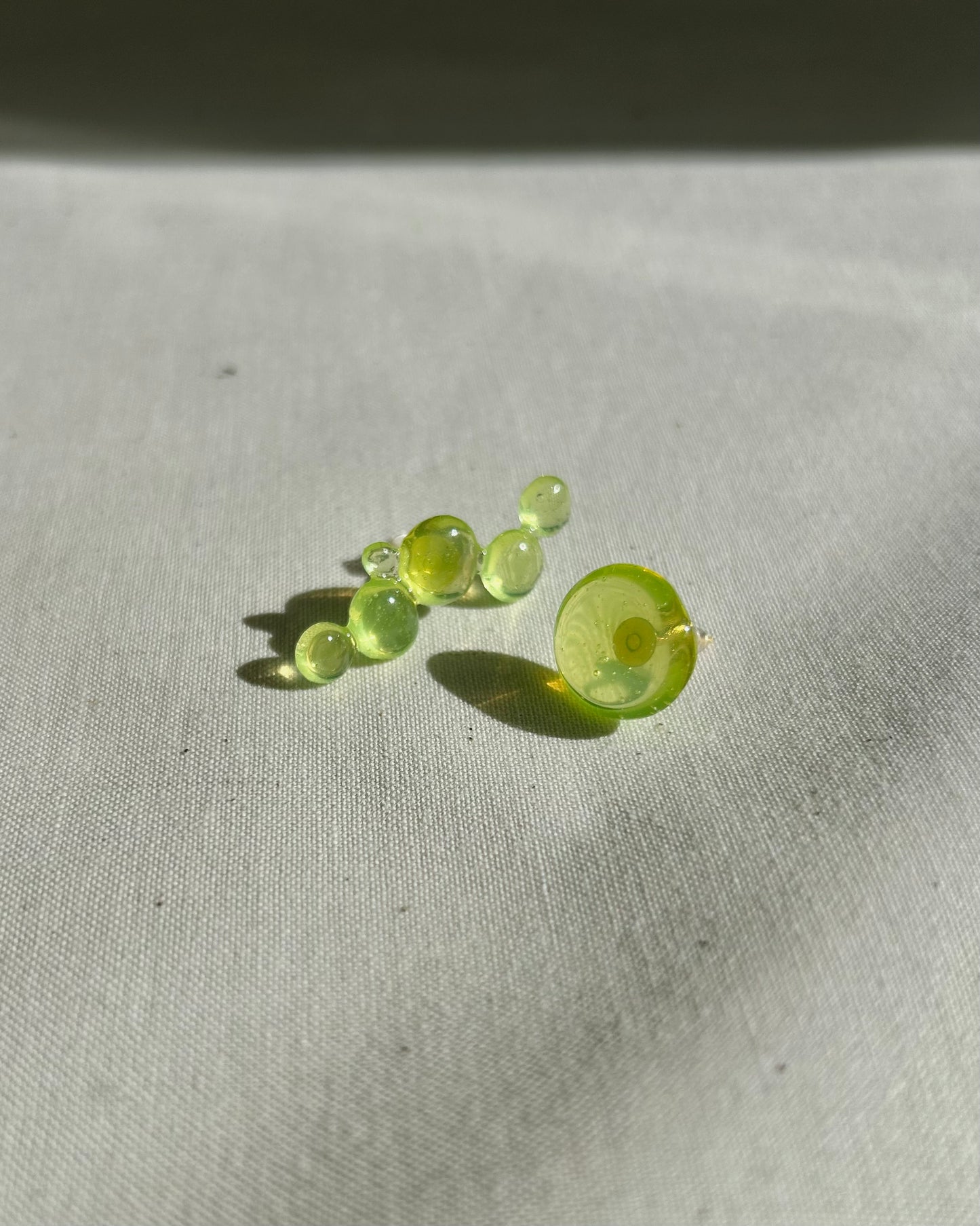 雫ピアス ー clear lime