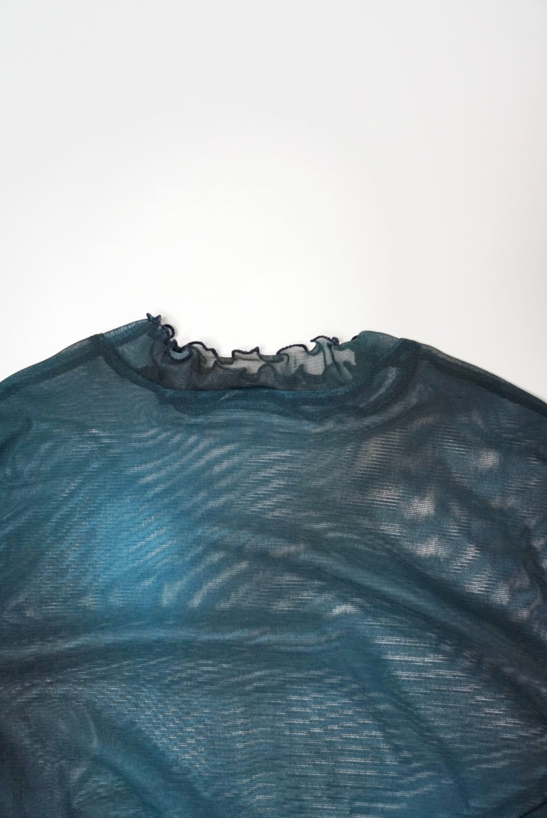 水流のせせらぎSheer tops