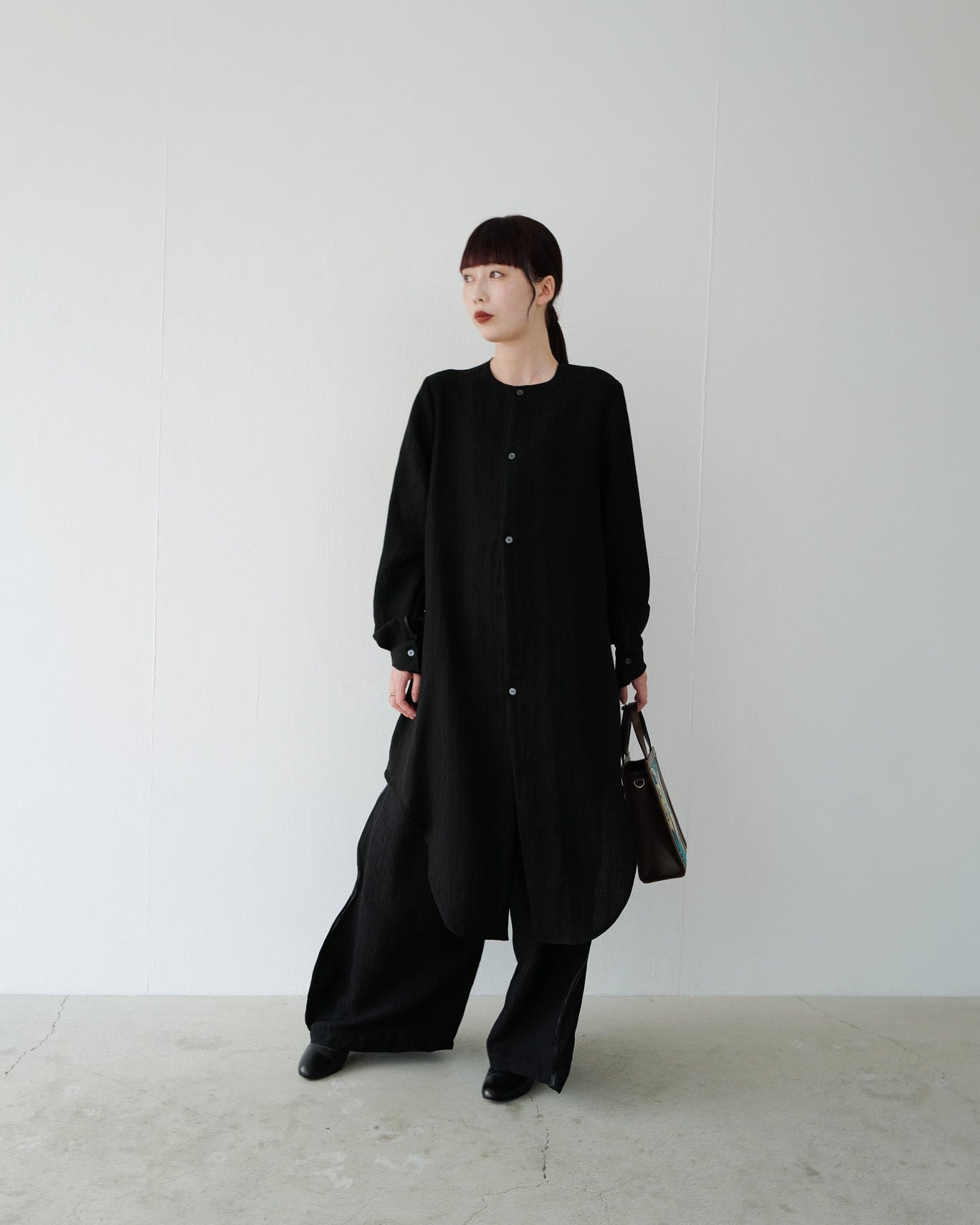 静かな森影 ロングシャツ