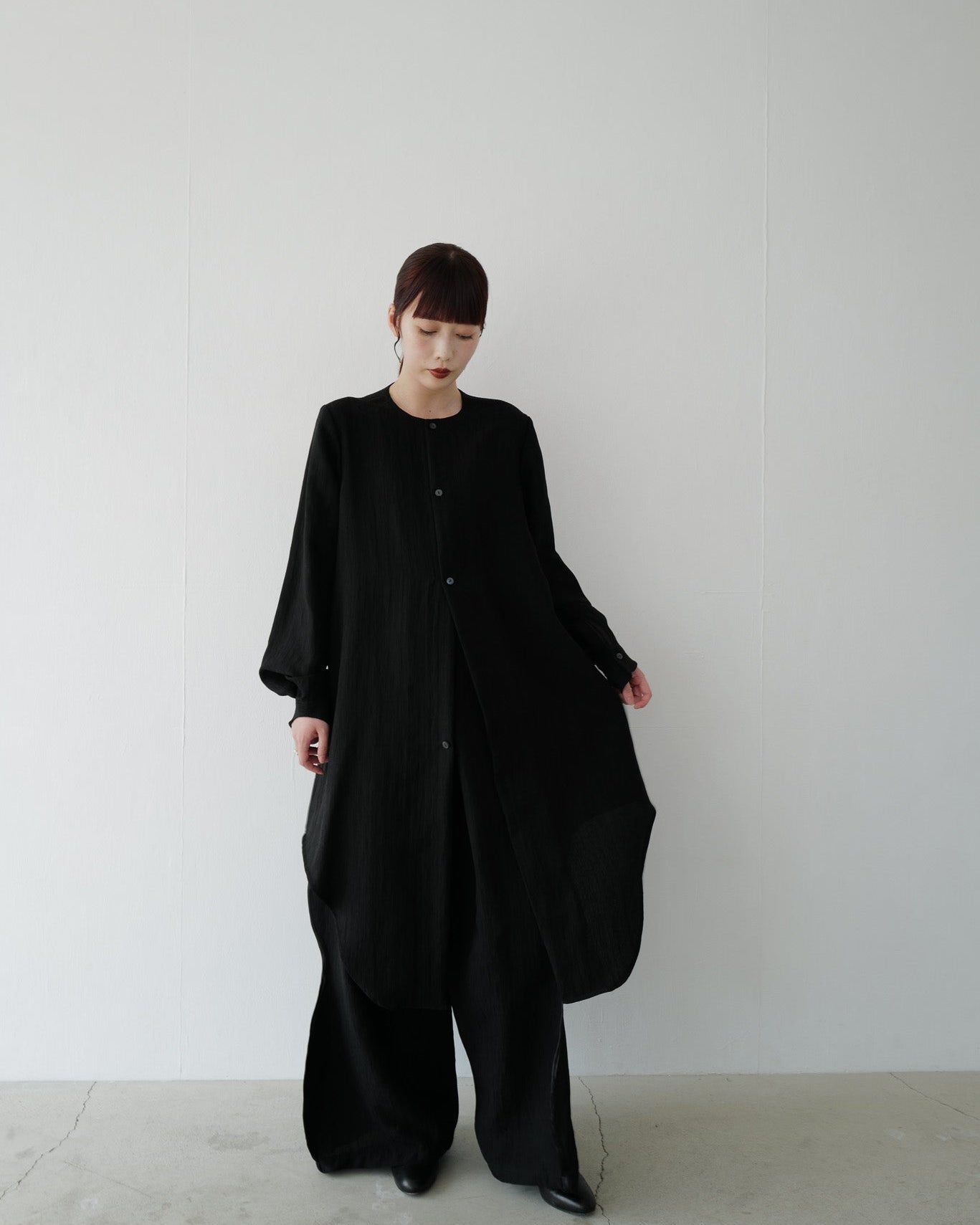静かな森影 ロングシャツ