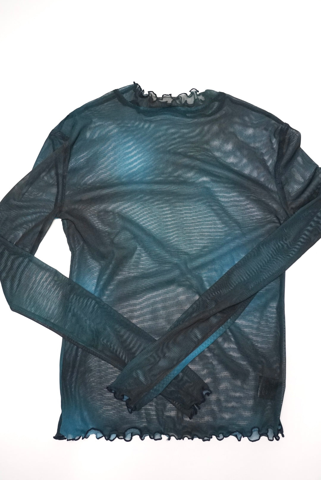水流のせせらぎSheer tops